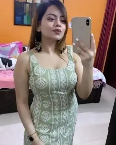 Call Girl in Sirathu